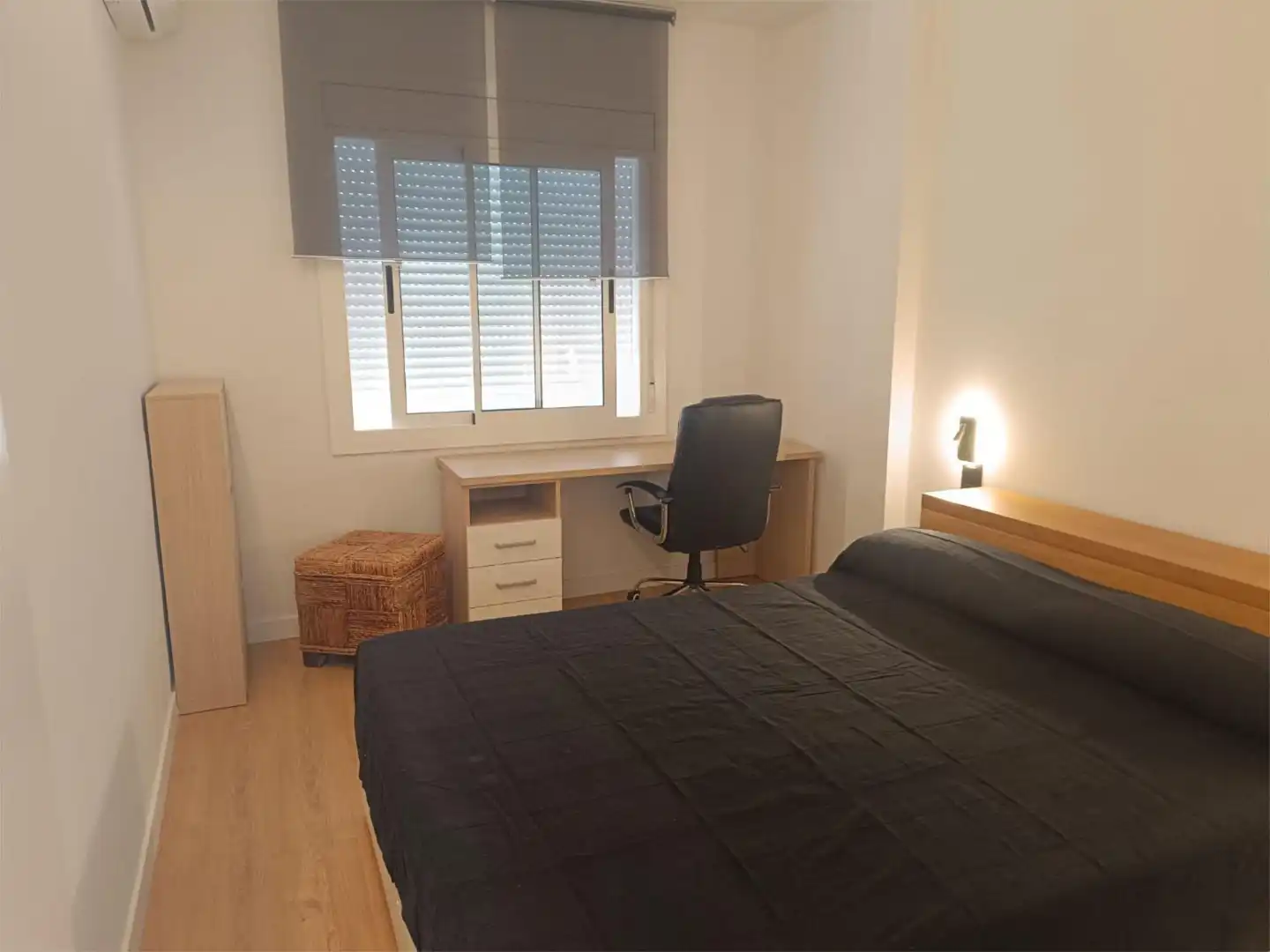 Wohnung zur Miete in Carrer de Pau Alsina, 100, El Camp d'en Grassot i Gràcia Nova Schlafzimmer von Wohnung zur Miete in Barcelona mit Klimaanlage, Heizung und Parkett