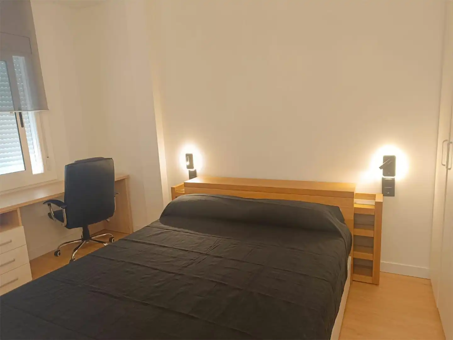 Wohnung zur Miete in Carrer de Pau Alsina, 100, El Camp d'en Grassot i Gràcia Nova Schlafzimmer von Wohnung zur Miete in Barcelona mit Klimaanlage, Heizung und Parkett