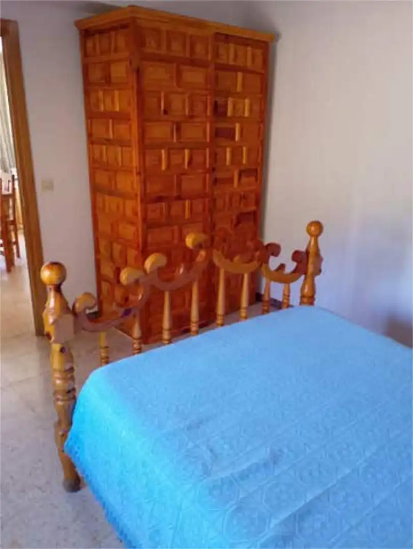 Casa o chalet en venta en Tormón Habitación de Casa o chalet en venta en Tormón con Calefacción, Jardín privado y Amueblado