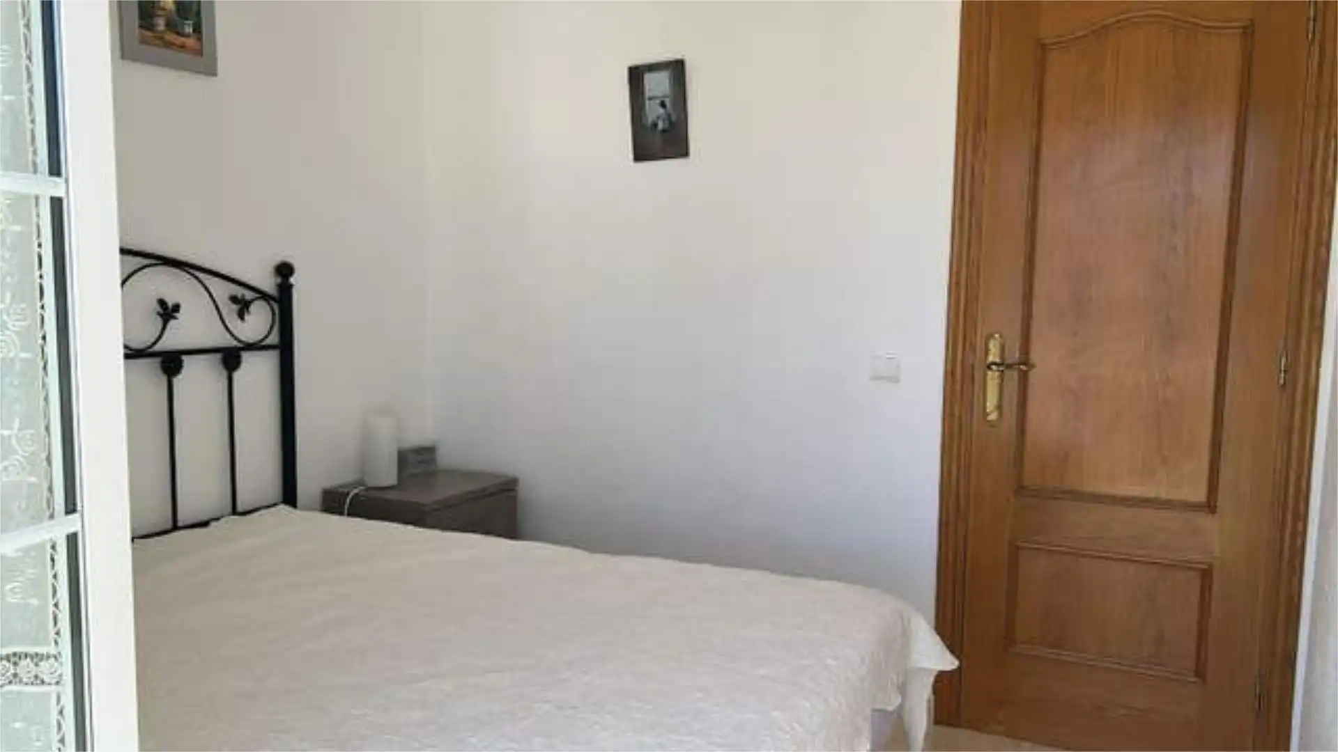 Casa o xalet en venda a Playa Tamarit - Playa Lissa Dormitori de Casa o xalet en venda en Santa Pola amb Terrassa