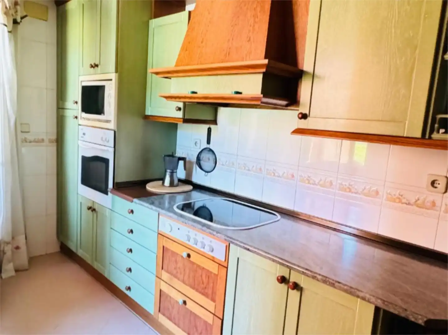 Flat for rent in Plaza de Holanda, 1, Buenavista - Valparaíso - La Legua Kitchen of Flat for rent in Toledo with Air Conditioner, Heating and Parquet flooring