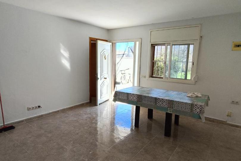 Flat for rent in Plaça Poligon 42, 1975, Nord, Vilanova i la Geltrú - image 1 Photo 1 of Flat for rent in Plaça Poligon 42, 1975, Nord, Vilanova i la Geltrú