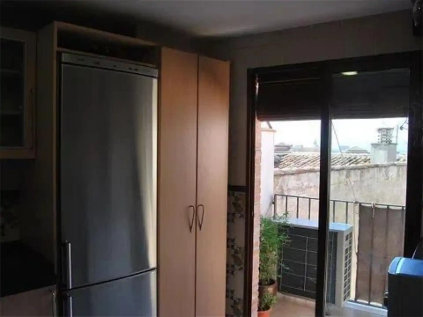 Flat for rent in Calle Acera de San Ildefonso, 12, San Ildefonso Kitchen of Flat for rent in Granada with Air Conditioner, Heating and Terrace