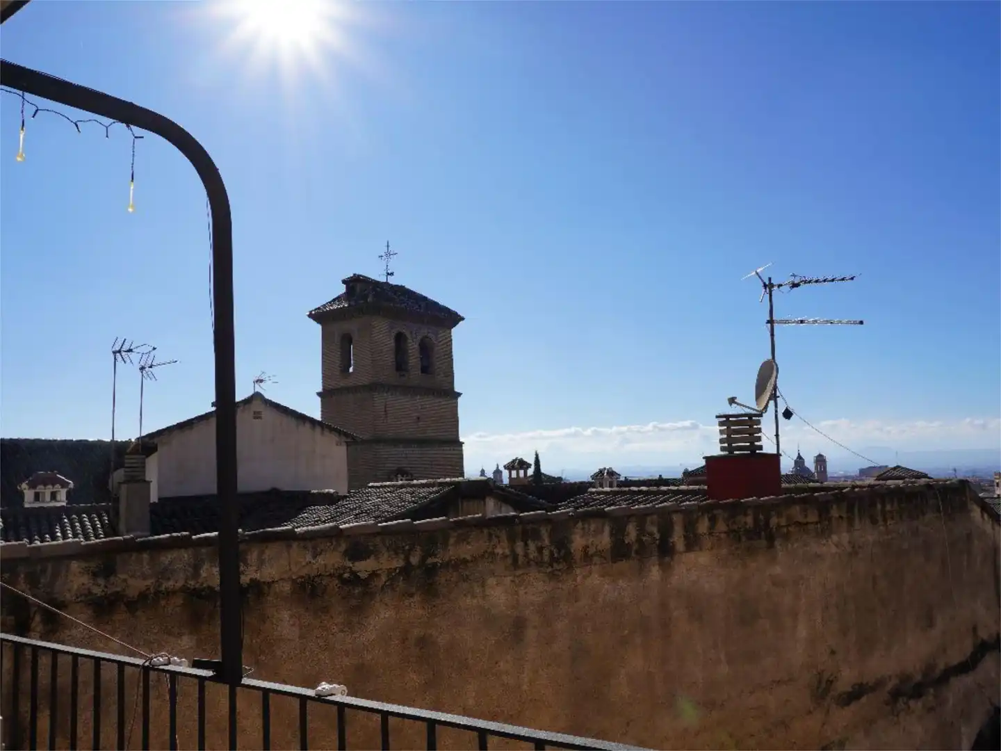 Flat for rent in Calle Acera de San Ildefonso, 12, San Ildefonso Exterior view of Flat for rent in Granada with Air Conditioner, Heating and Terrace