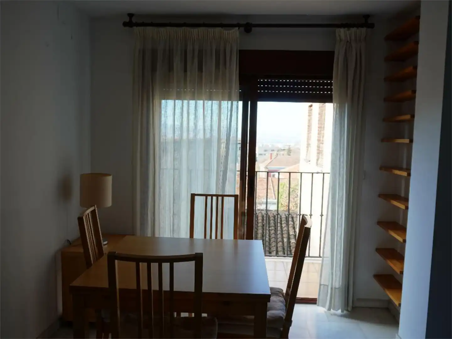 Flat for rent in Calle Acera de San Ildefonso, 12, San Ildefonso Dining room of Flat for rent in Granada with Air Conditioner, Heating and Terrace