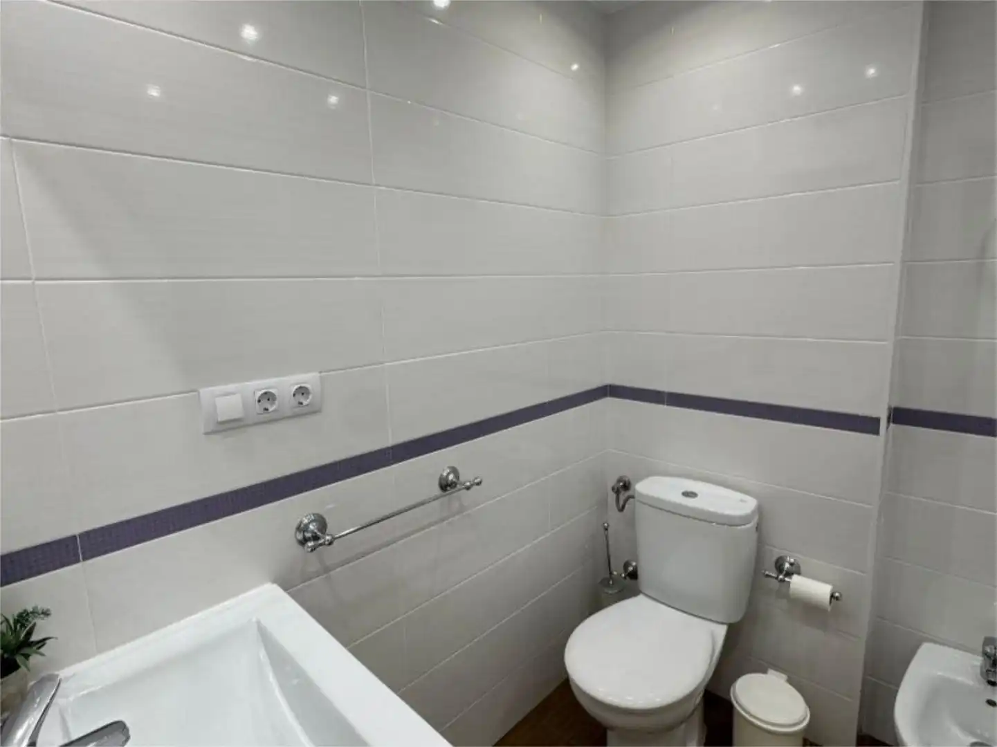Piso en venta en Sector C, 53f, Matalascañas Baño de Piso en venta en Almonte con Aire acondicionado, Terraza y Piscina