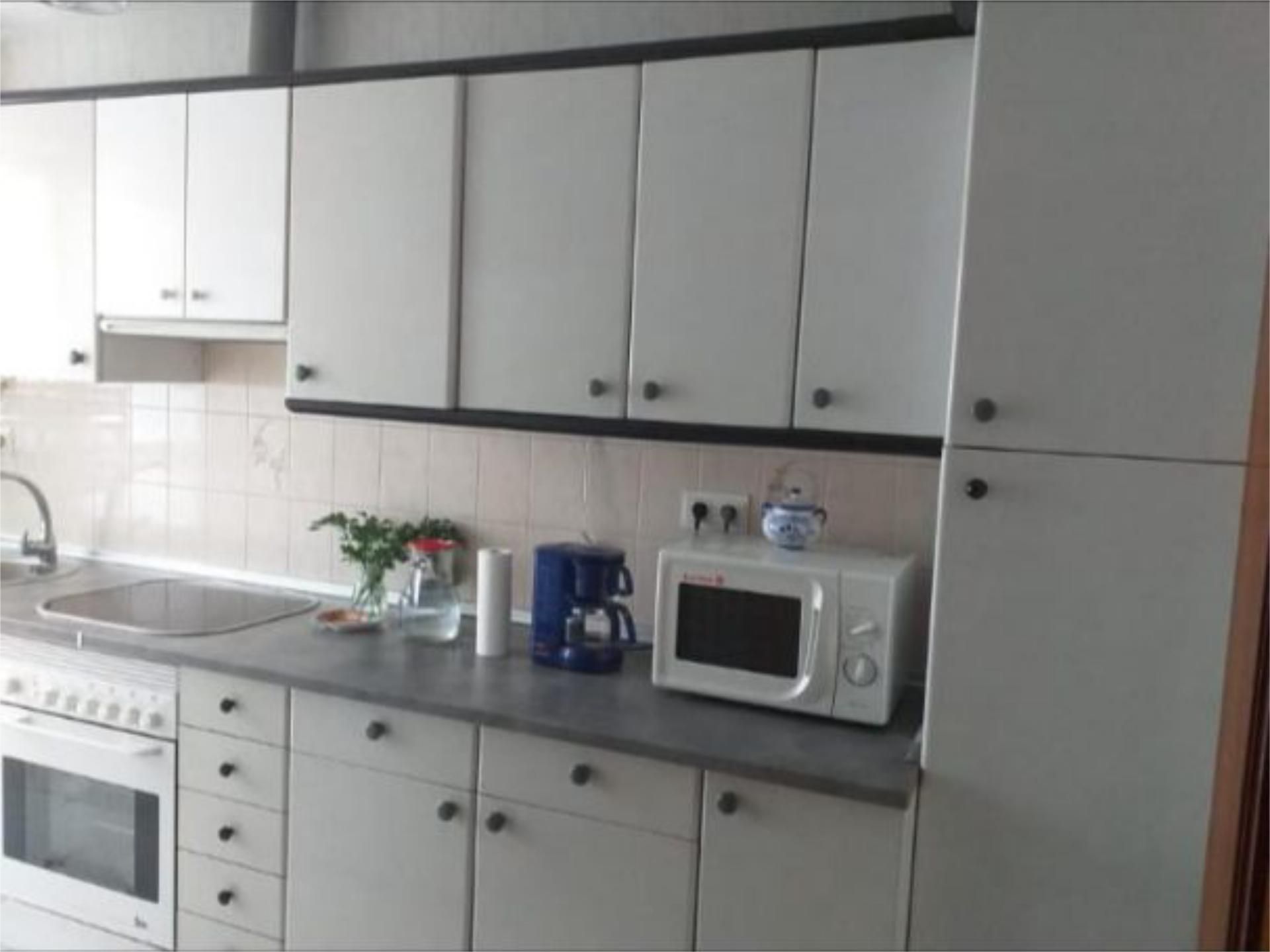 Piso en venta en Avenida de las Tres Cruces, 26, Las Viñas Cocina de Piso en venta en Zamora Capital con Calefacción y Amueblado