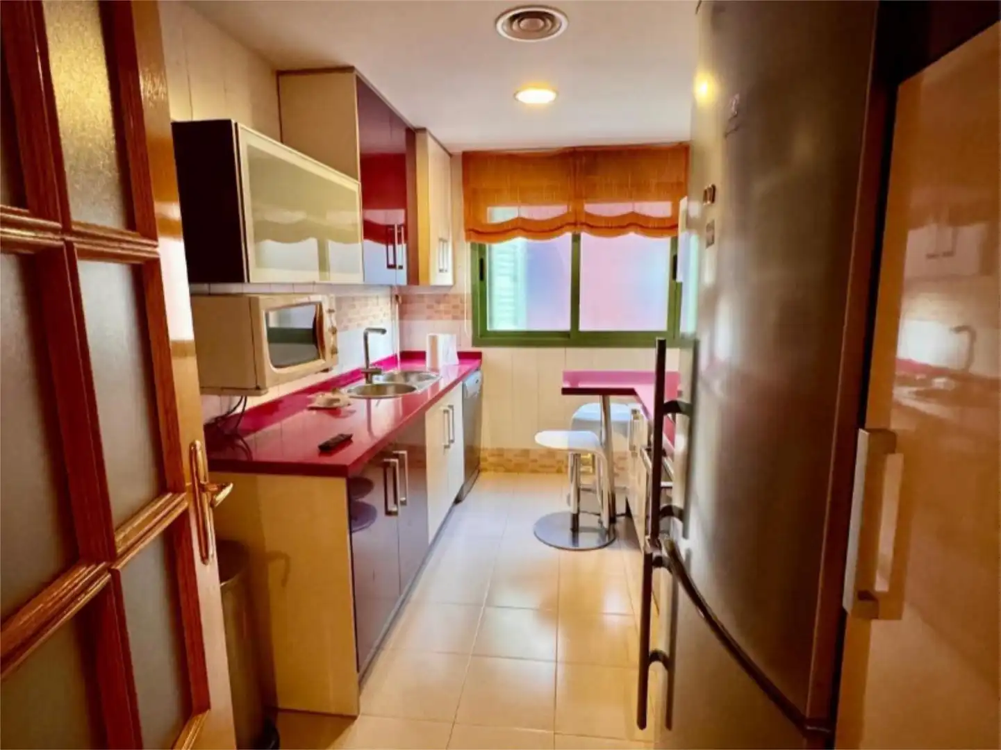 Flat for rent in Plaza de San Lázaro, 13, Plaza de Toros Kitchen of Flat for rent in Granada with Air Conditioner, Heating and Furnished