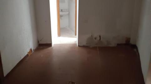 Foto 2 de Casa adosada en venta en Carrer del Progrés, 17, Centre, Tortosa