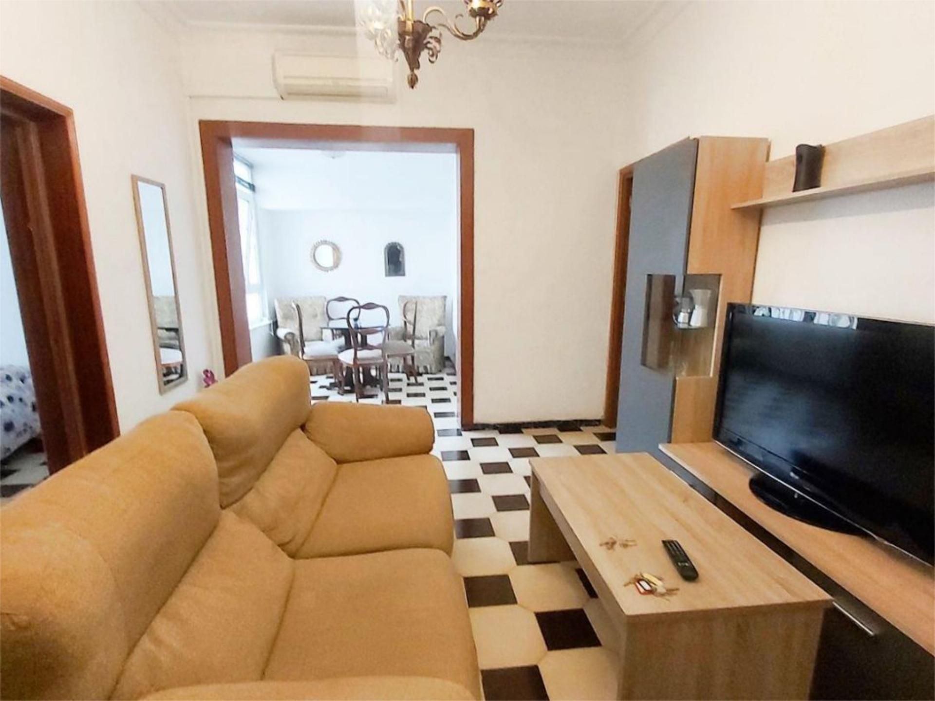 Pis per a compartir a Calle Poeta Paco Aquino, 38, Oliveros - Altamira Sala d'estar de Pis per a compartir en Almería Capital amb Aire condicionat, Calefacció i Traster