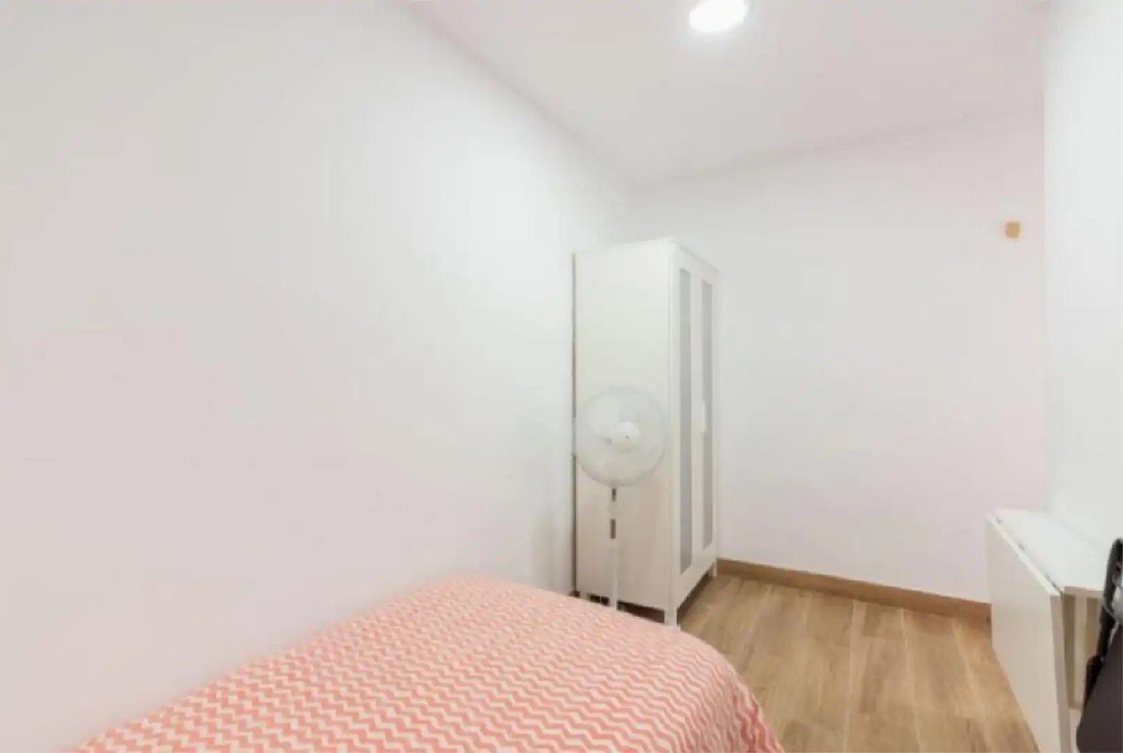 Pis en venda a Carrer Mas, 105, Collblanc Dormitori de Pis en venda en L'Hospitalet de Llobregat amb Aire condicionat i Balcó