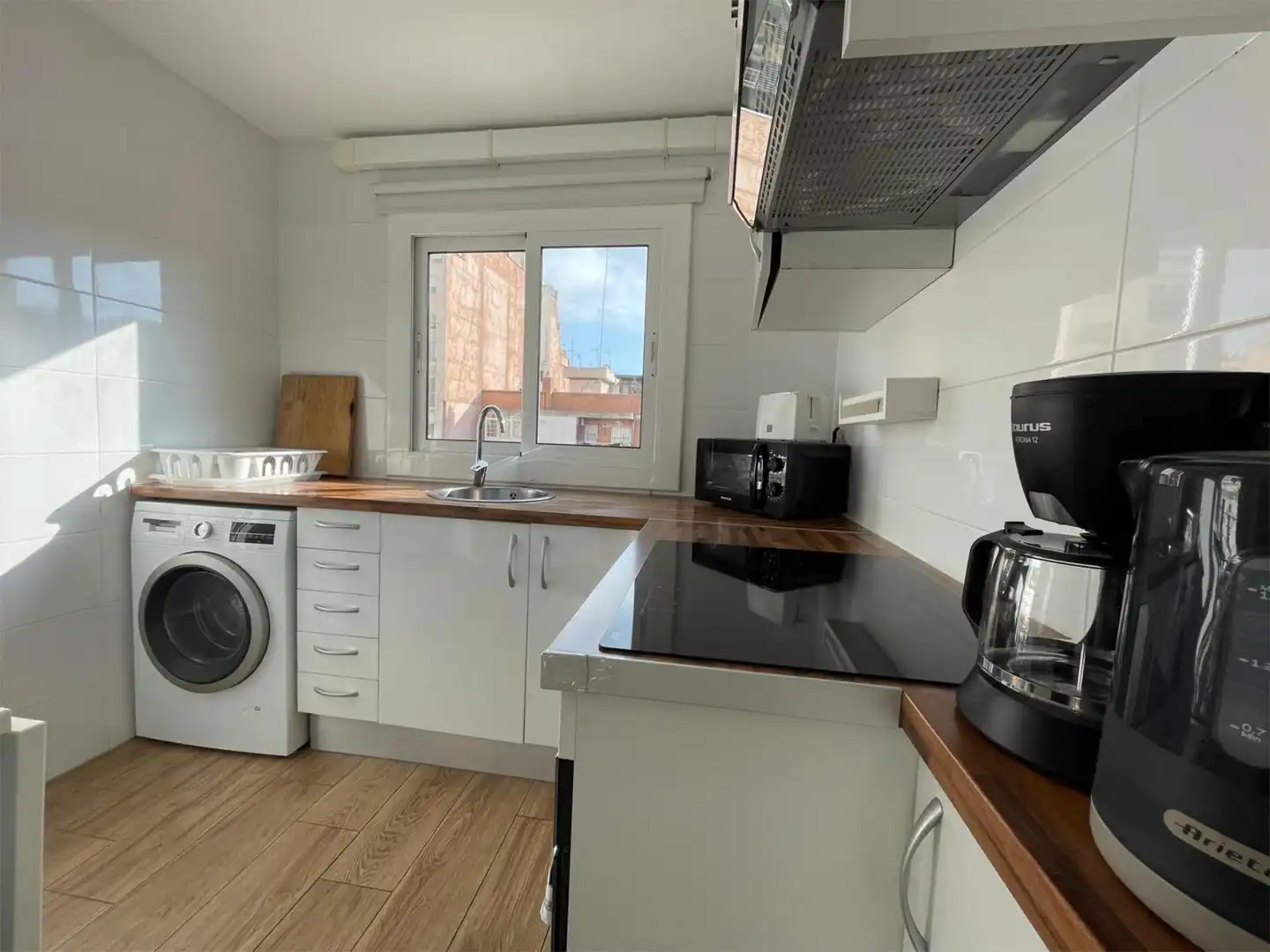 Flat for sale in Carrer Mas, 105, Collblanc Kitchen of Flat for sale in L'Hospitalet de Llobregat with Air Conditioner and Balcony