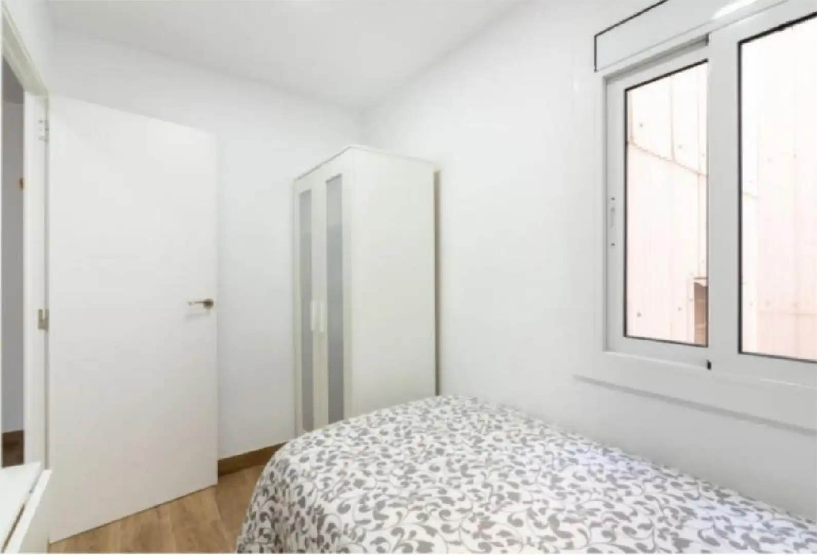 Pis en venda a Carrer Mas, 105, Collblanc Dormitori de Pis en venda en L'Hospitalet de Llobregat amb Aire condicionat i Balcó