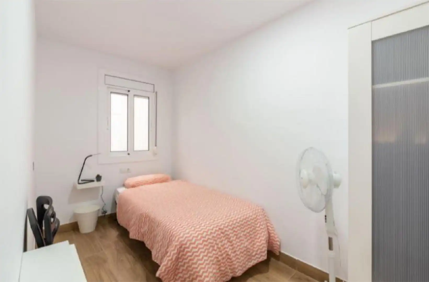 Pis en venda a Carrer Mas, 105, Collblanc Dormitori de Pis en venda en L'Hospitalet de Llobregat amb Aire condicionat i Balcó