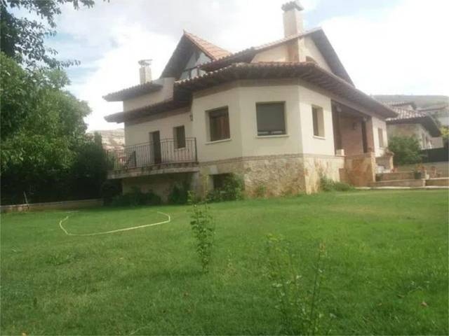 Casa-chalet en Venta en Calle Romagosa, 27 en Jadraque
