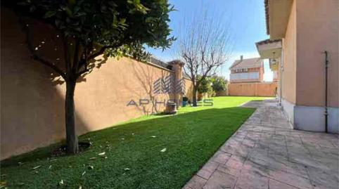 Casa adosada en venta en Ribera del Tajo, Talavera de la Reina - imagen 2 Foto 2 de Casa adosada en venta en Ribera del Tajo, Talavera de la Reina