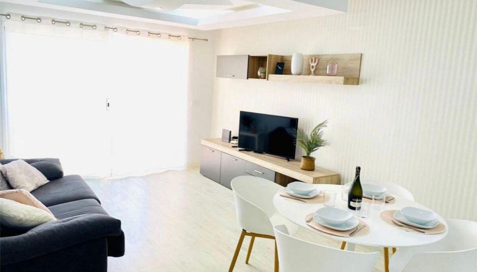 Flat for rent in Calle Galicia, 42, Torviscas Centro y Alto, Adeje - image 1 Photo 1 of Flat for rent in Calle Galicia, 42, Torviscas Centro y Alto, Adeje