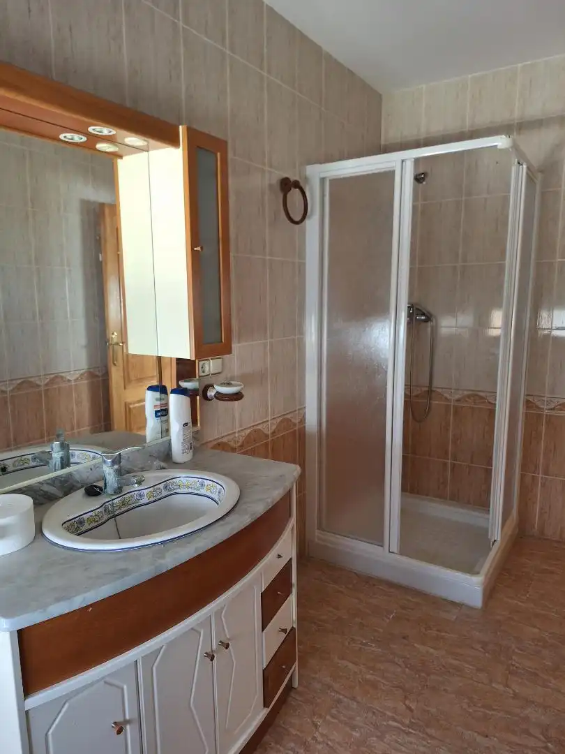 Bany de Casa o xalet en venda en Oria amb Calefacció, Terrassa i Moblat