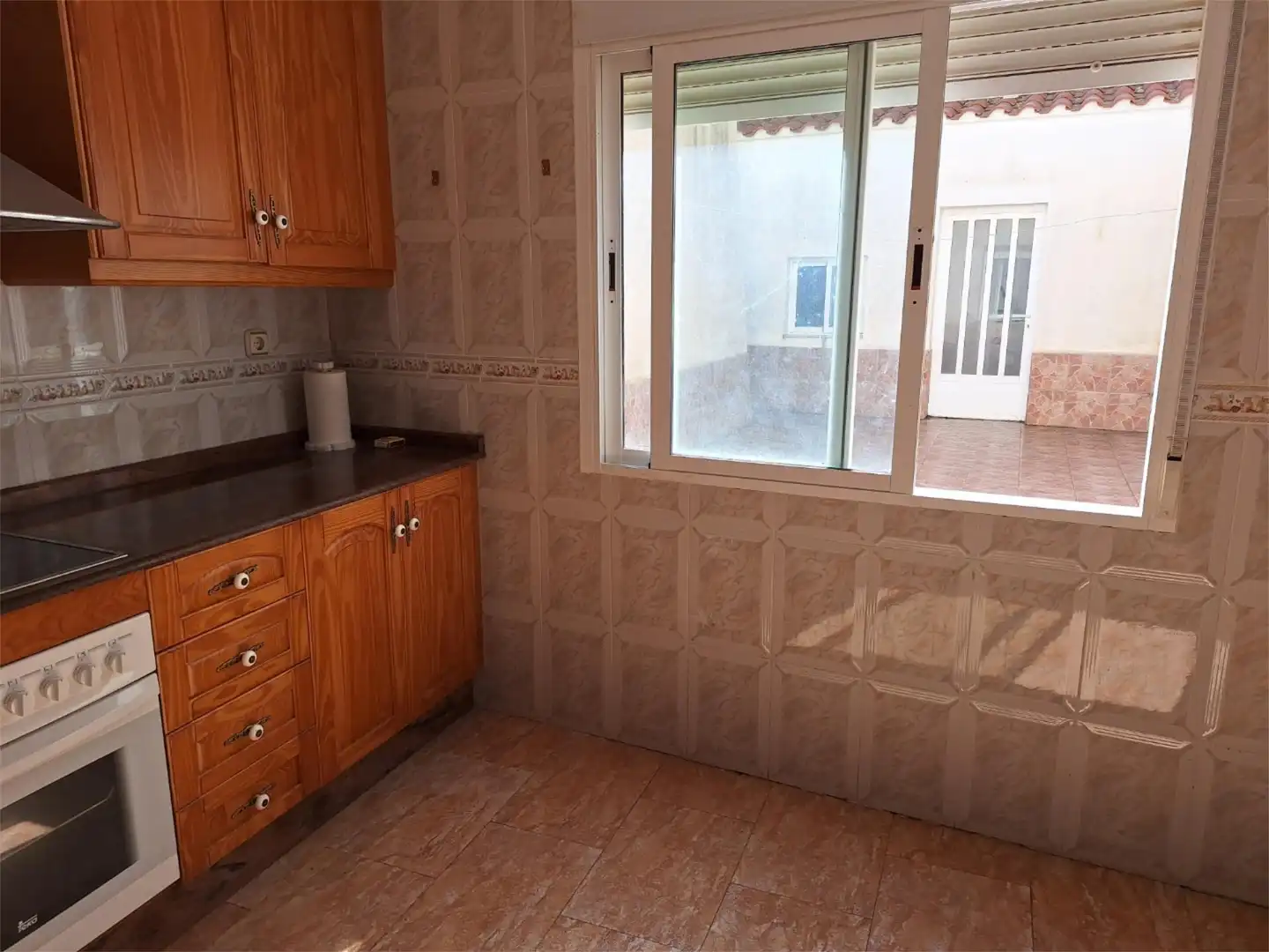 Cuina de Casa o xalet en venda en Oria amb Calefacció, Terrassa i Moblat