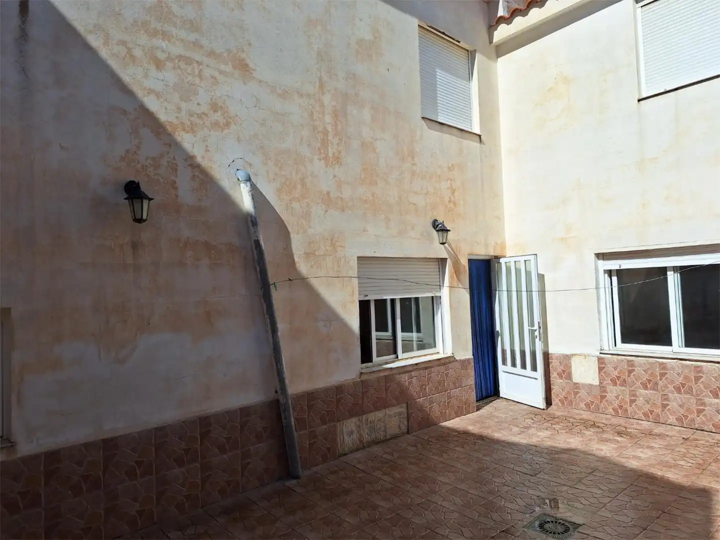 Vista exterior de Casa o xalet en venda en Oria amb Calefacció, Terrassa i Moblat