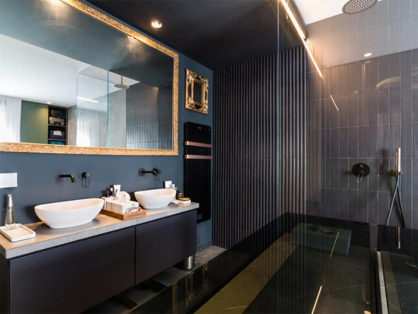 Badezimmer von Wohnung zum Verkauf in Madrid mit Klimaanlage, Heizung und Privatgarten