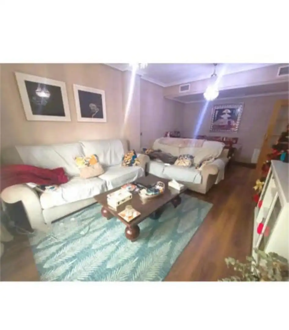 Einfamilien-Reihenhaus zum Verkauf in Nuevo Cáceres Wohnzimmer von Einfamilien-Reihenhaus zum Verkauf in Cáceres Capital