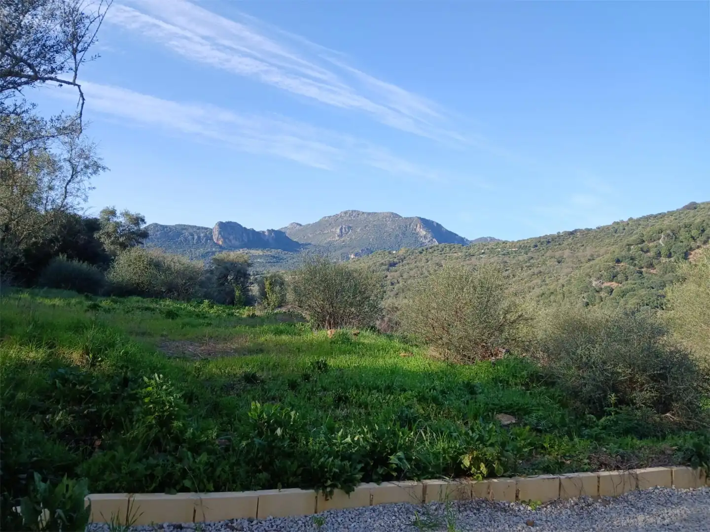 Apartament de lloguer a Urbanizacion Residencial Cerro Mulera, 89, Ubrique Vista exterior de Apartament de lloguer en Ubrique amb Jardí privat, Piscina i Moblat