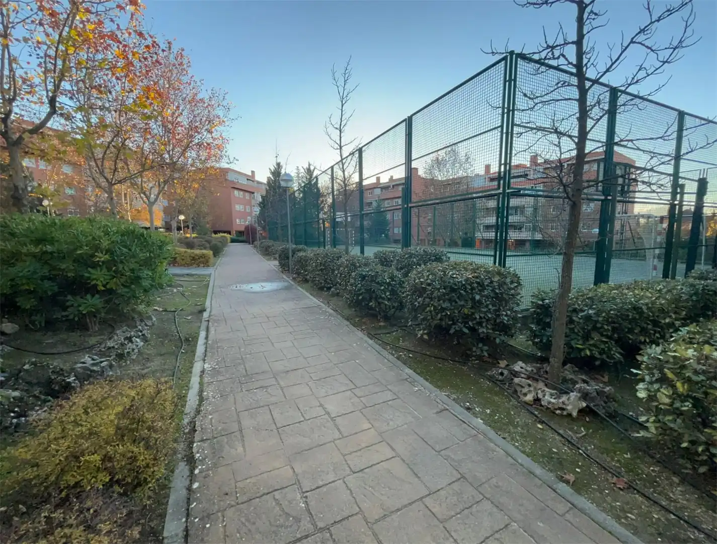 Ático en venta en Calle Libertad, 11, Urbanizaciones Vista exterior de Ático en venta en Rivas-Vaciamadrid con Aire acondicionado, Calefacción y Jardín privado