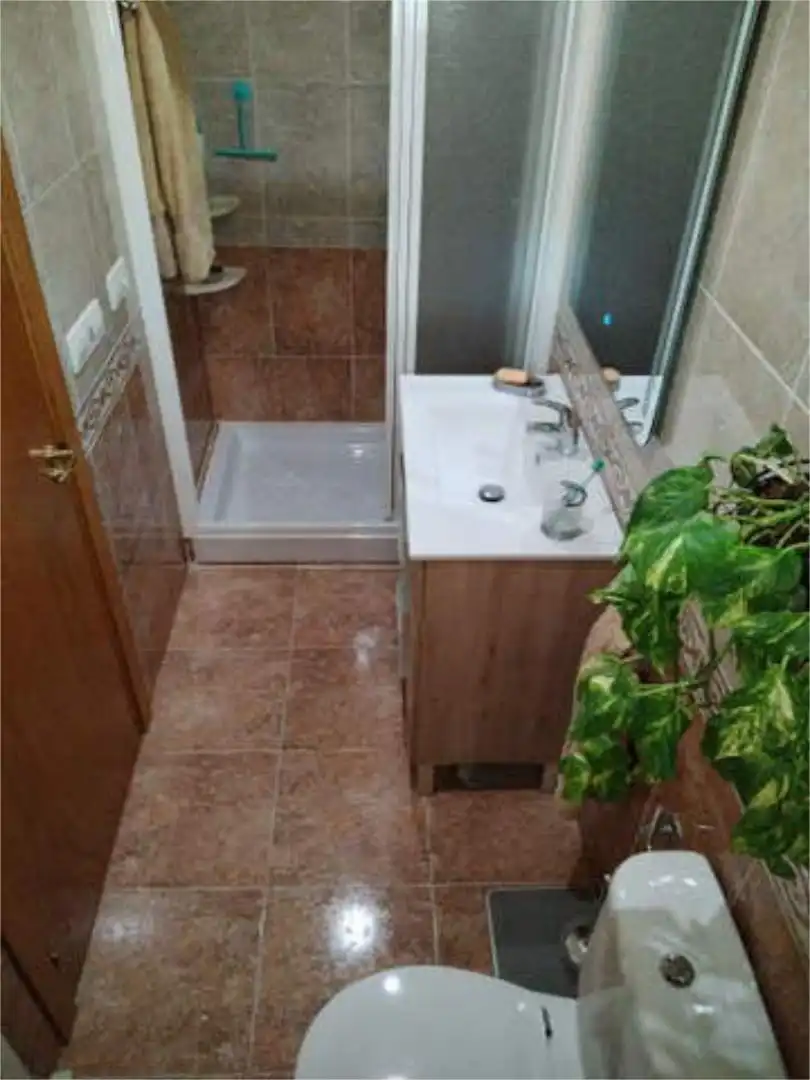 Casa adosada en venta en Nájera Baño de Casa adosada en venta en Nájera con Calefacción, Jardín privado y Terraza