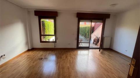 Foto 4 de Casa o chalet de alquiler en La Fresneda, Siero