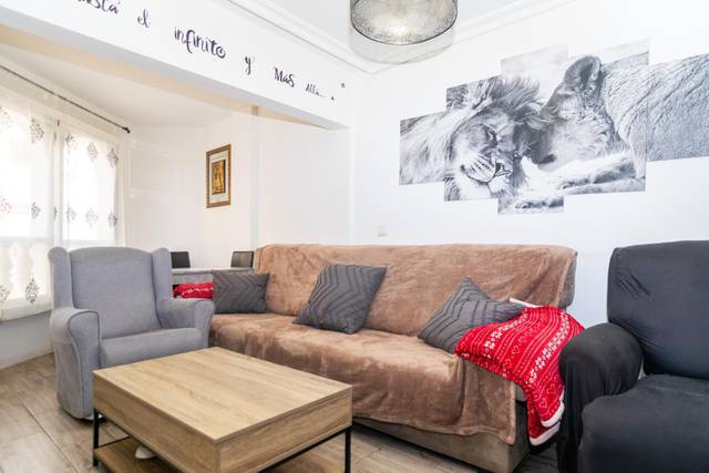 Piso en Venta en Carrer de Sella, 1 en Colonia Madrid