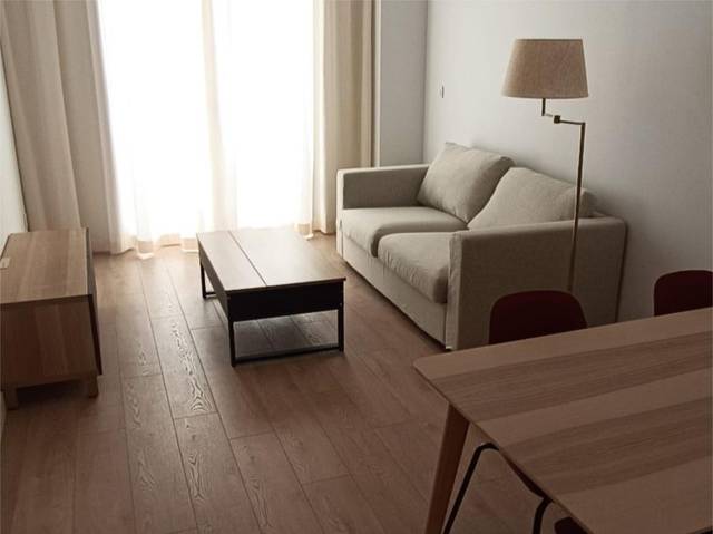 Piso en Alquiler en Calle Frailes, 32 en La Merced