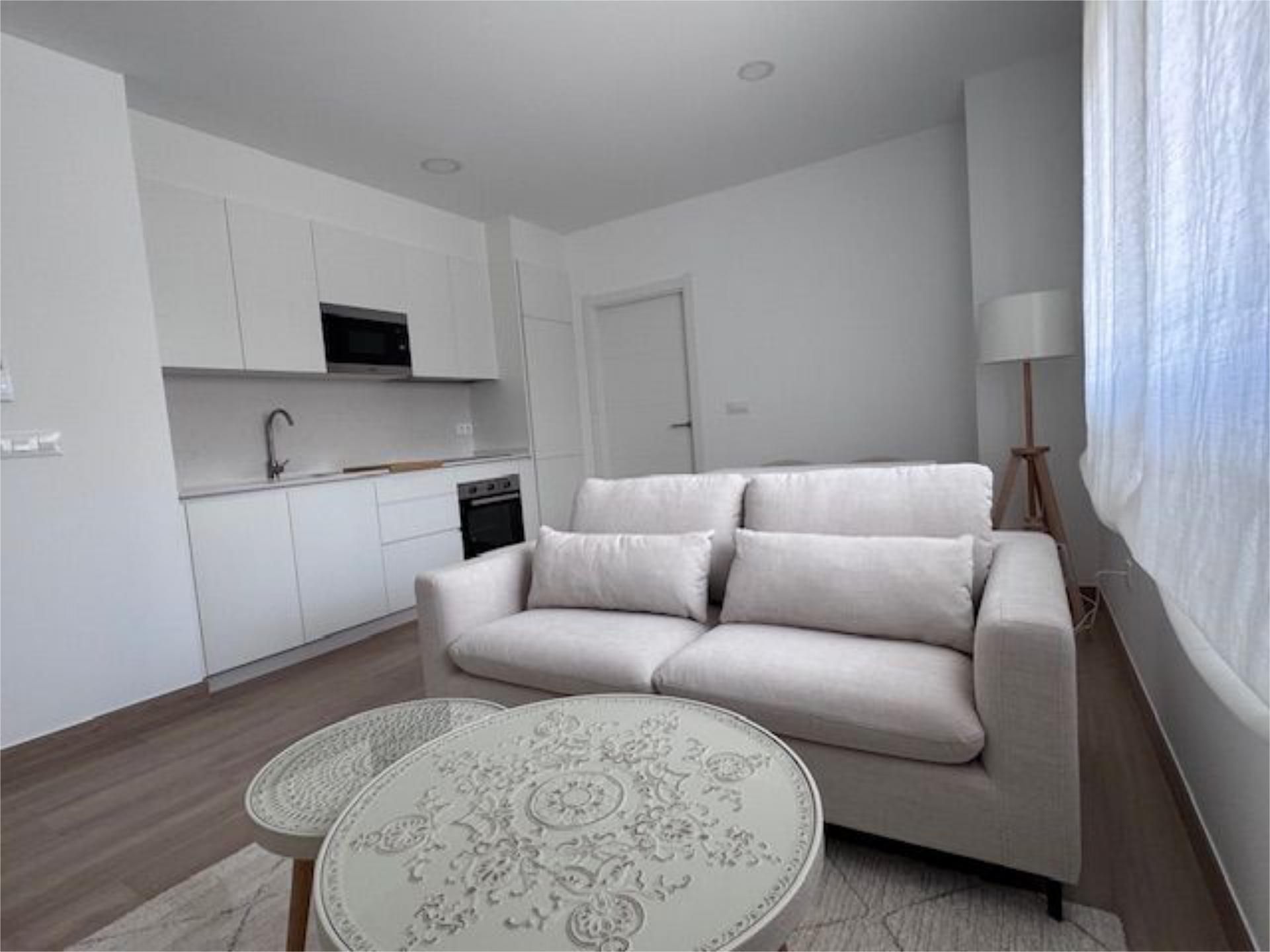 Living room of Flat for rent in Tui  with Air Conditioner, Heating and Parquet flooring