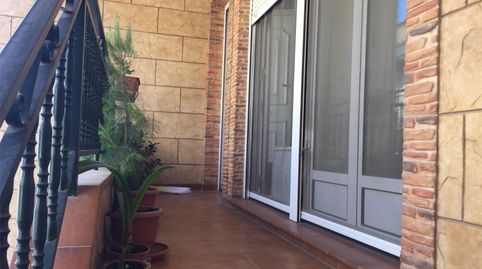 Foto 2 de Casa adosada en venda a Calle Llopis Escolano, 16, Catral, Alicante