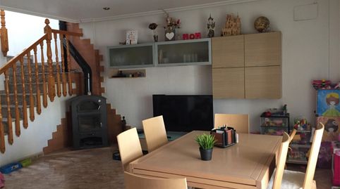 Foto 4 de Casa adosada en venda a Calle Llopis Escolano, 16, Catral, Alicante