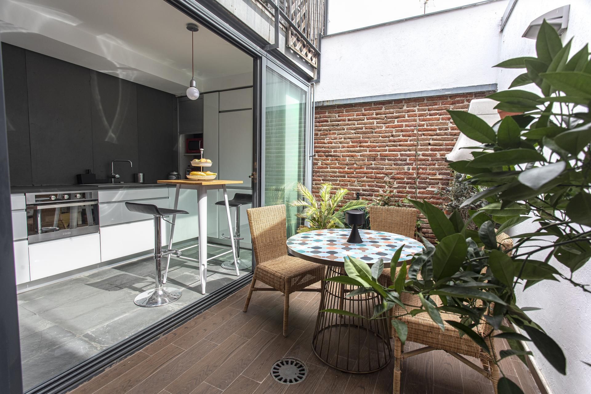 Terrassa de Pis de lloguer en  Madrid Capital amb Aire condicionat, Calefacció i Parquet