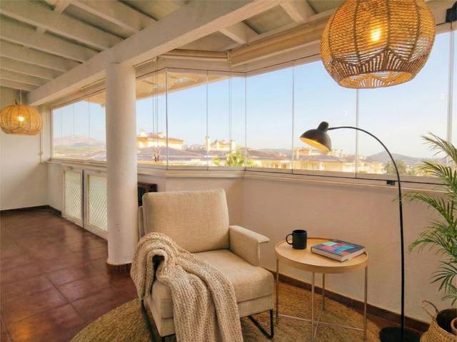 Piso en Venta en Calle Mercedes Formica, 4 en Cortijo de Maza - Finca Monsalvez - El Olivar