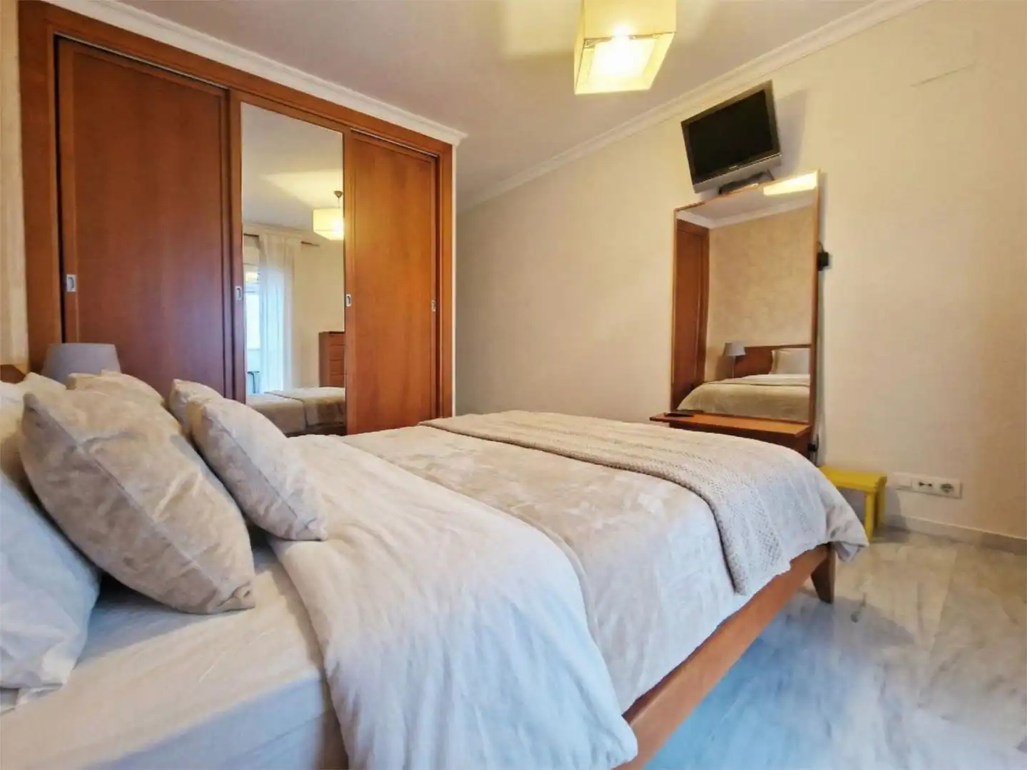 Flat for sale in Calle Mercedes Formica, 4, Cortijo de Maza - Finca Monsalvez - El Olivar Bedroom of Flat for sale in Málaga with Air Conditioner, Terrace and Storage room
