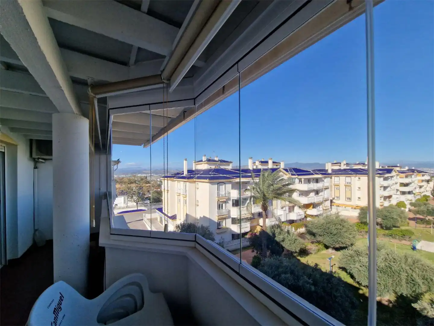 Flat for sale in Calle Mercedes Formica, 4, Cortijo de Maza - Finca Monsalvez - El Olivar Exterior view of Flat for sale in Málaga with Air Conditioner, Terrace and Storage room