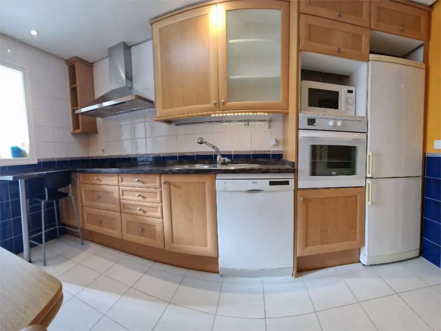 Flat for sale in Calle Mercedes Formica, 4, Cortijo de Maza - Finca Monsalvez - El Olivar Kitchen of Flat for sale in Málaga with Air Conditioner, Terrace and Storage room