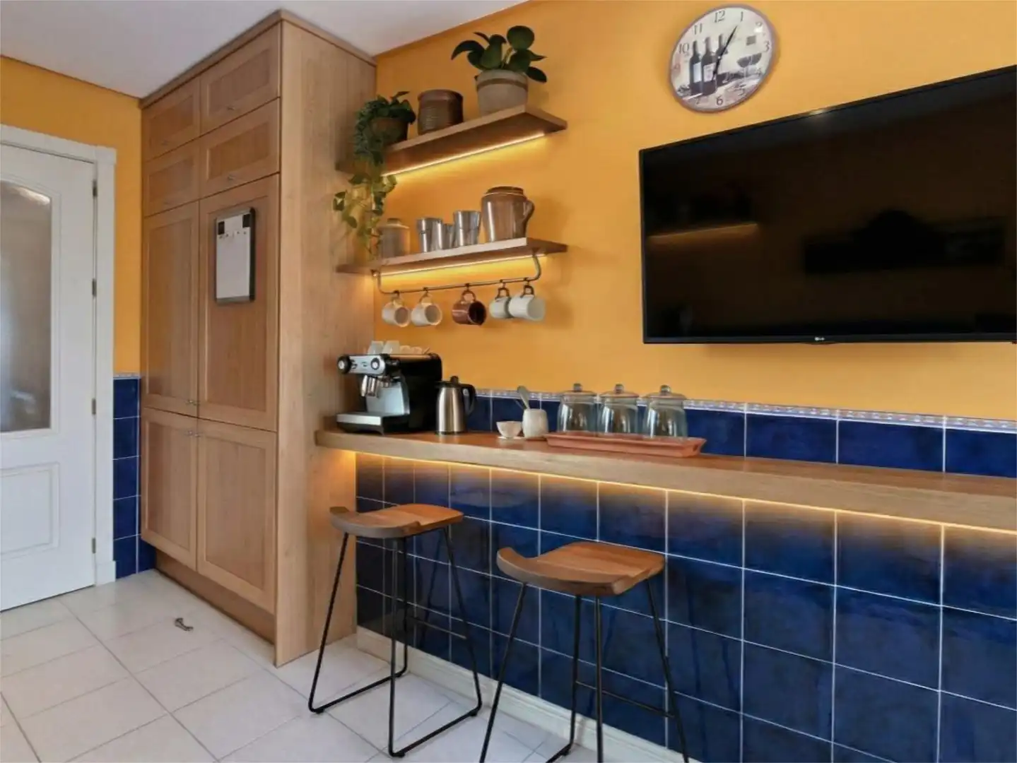 Flat for sale in Calle Mercedes Formica, 4, Cortijo de Maza - Finca Monsalvez - El Olivar Kitchen of Flat for sale in Málaga with Air Conditioner, Terrace and Storage room