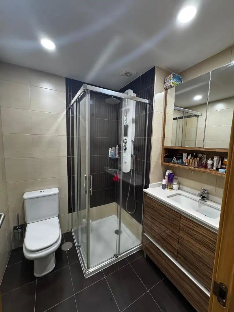 Detached homes for sale in Avenue Avenida Dos Ánxeles, 9, Brión Bathroom of Detached homes for sale in Brión with Air Conditioner and Terrace