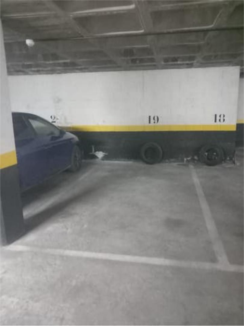 Parking of Garage for rent in  Madrid Capital