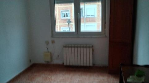 Foto 2 de Pis de lloguer a Calle de la Amistad, 38a, Versalles, Avilés