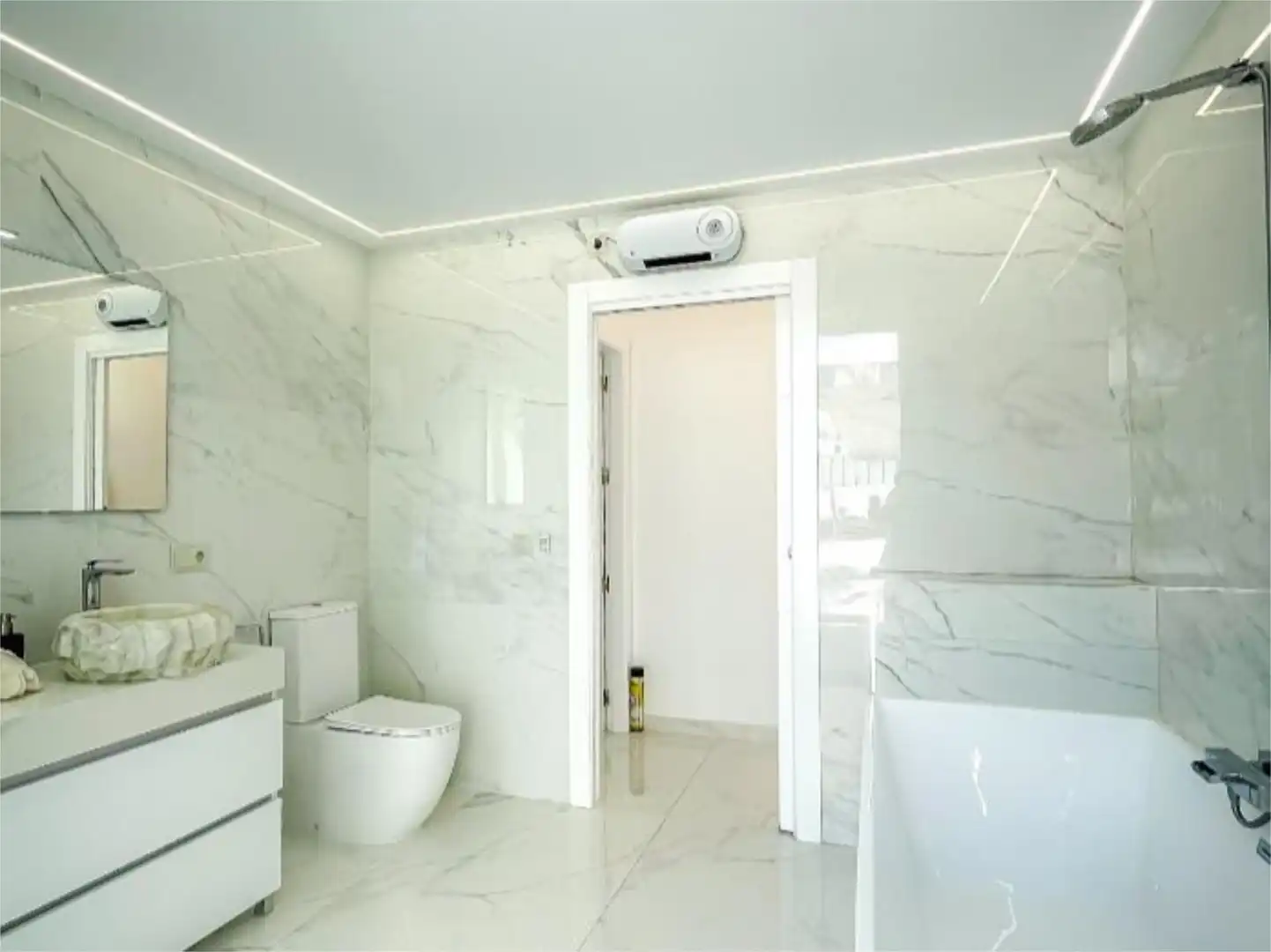 Baño de Piso en venta en Molina de Segura con Aire acondicionado, Calefacción y Jardín privado
