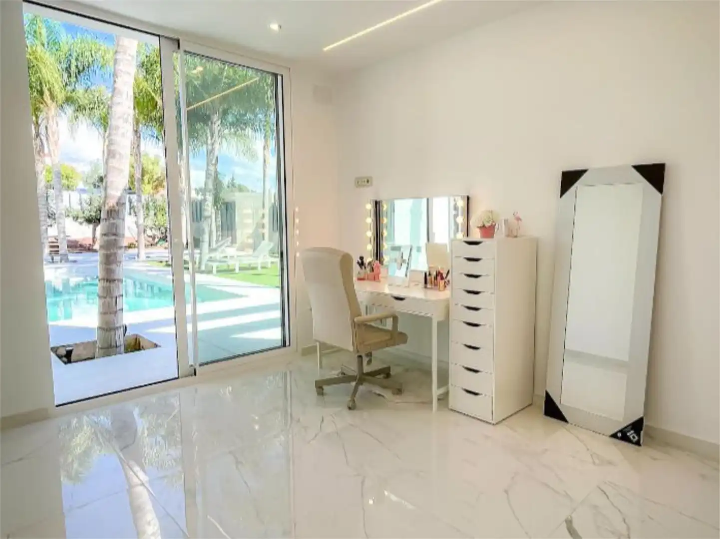 Habitación de Piso en venta en Molina de Segura con Aire acondicionado, Calefacción y Jardín privado