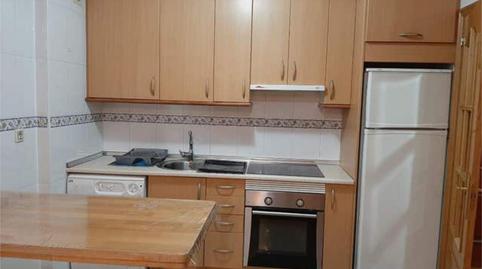 Foto 2 de Piso de alquiler en Castellanos de Moriscos, Salamanca