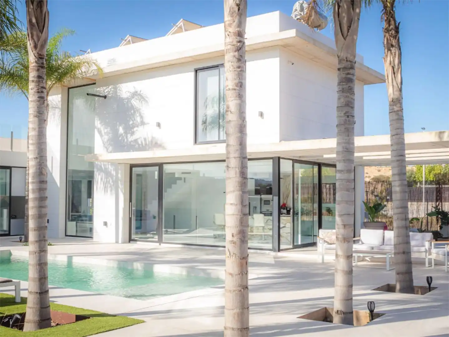 Casa o xalet en venda a Calle Van Gogh, 24, Los Conejos Vista exterior de Casa o xalet en venda en Molina de Segura amb Aire condicionat, Terrassa i Piscina