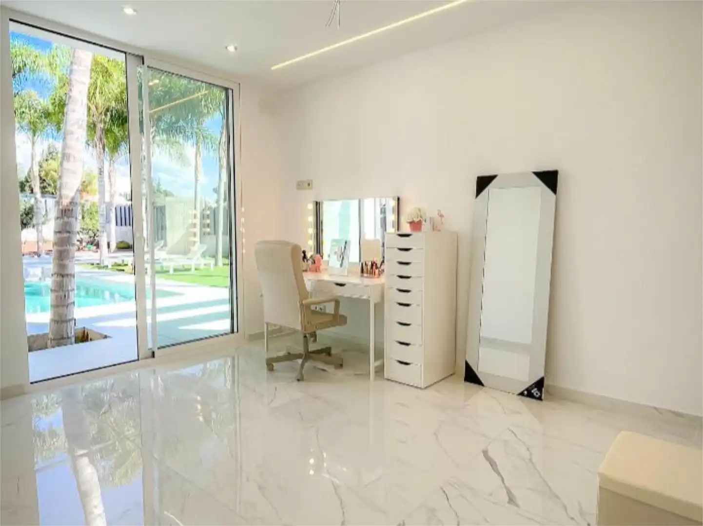Habitación de Piso en venta en Molina de Segura con Aire acondicionado, Calefacción y Jardín privado