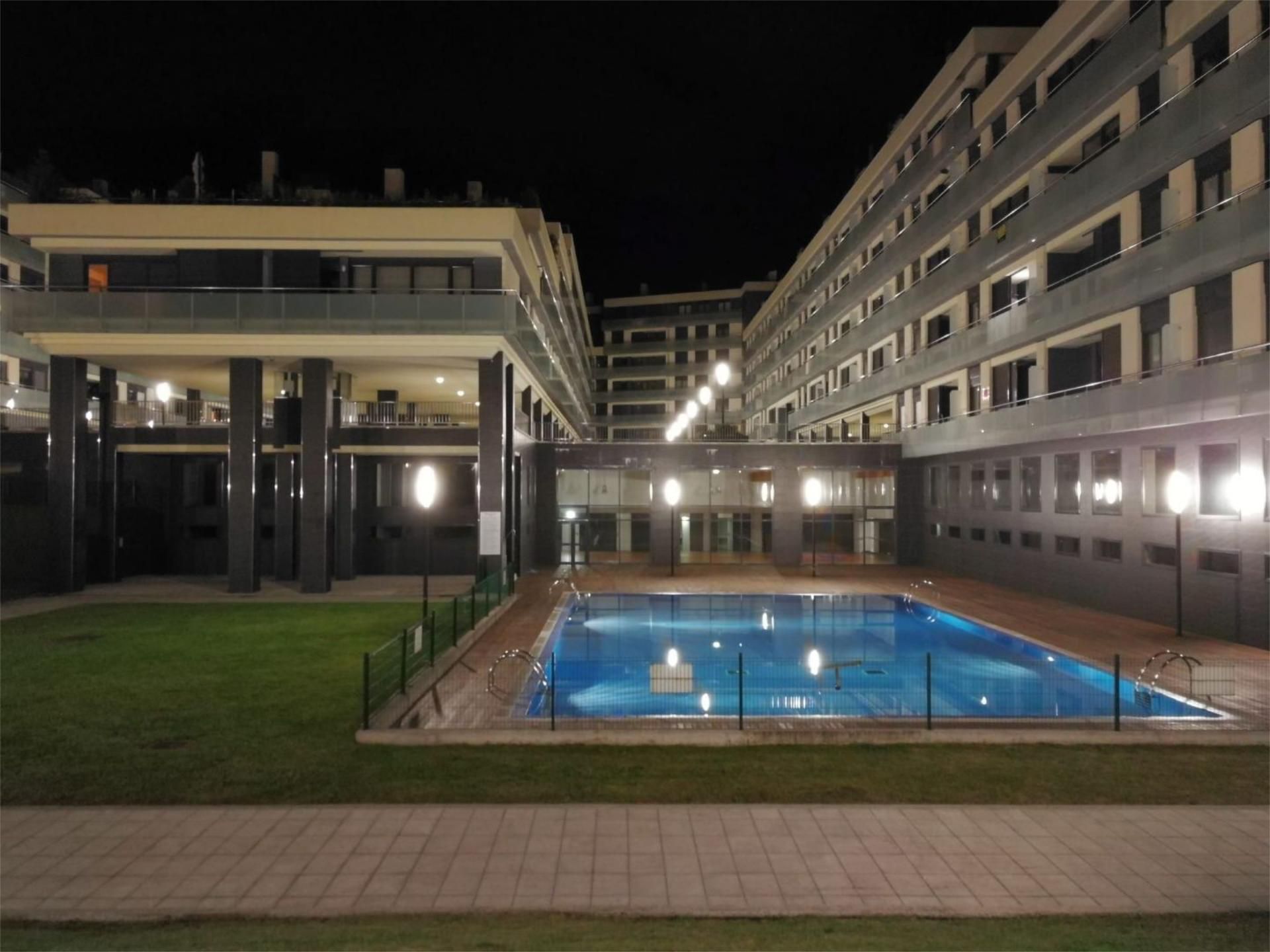 Swimming pool of Flat for sale in Oviedo   with Heating, Private garden and Parquet flooring